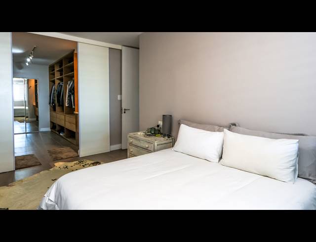 2 BEDROOM SIMPLEX FOR SALE IN UMHLANGA CENTRAL